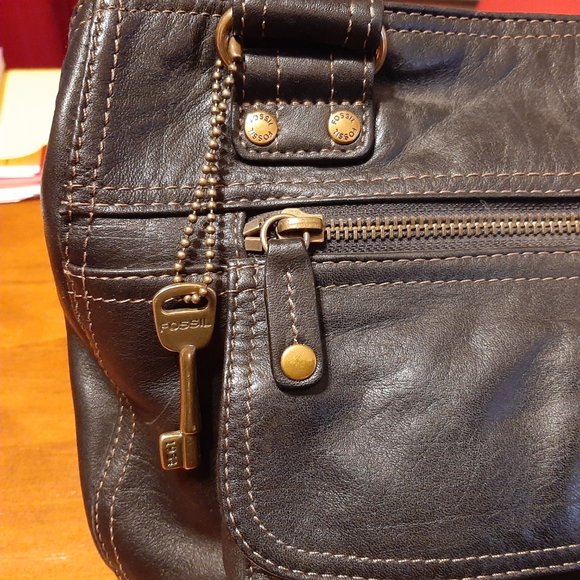 Black Leather Fossil Satchel Bag - Gently Used - Looks Brand New - Picture 4 of 9